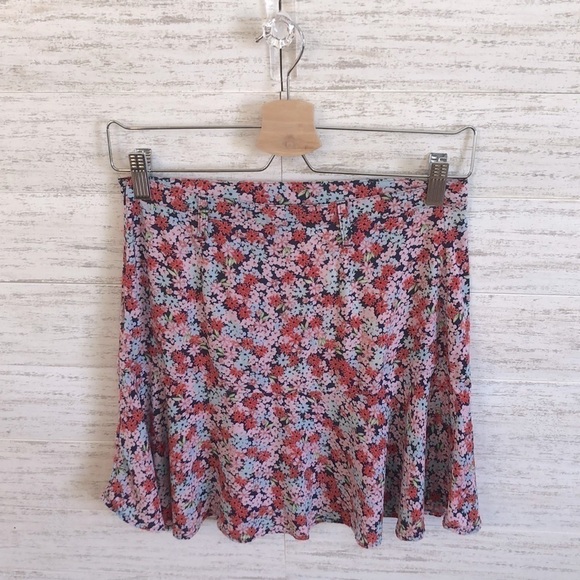 SO GOODS FOR LIFE MINI SKIRT | SIZE S - Picture 1 of 6